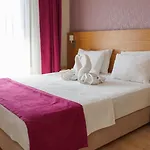 Siriusmi Hotel